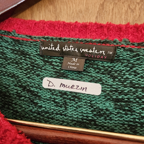 Ugly Christmas Sweater Polar Bear W/Cub & Snow Flakes, Green, Red, Women's M - Picture 3 of 3